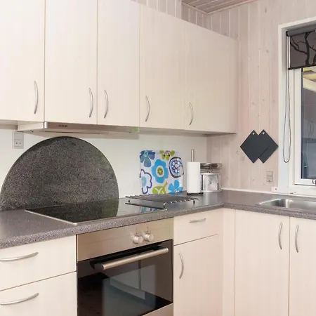 Well-maintained Close To A Popular Bathing Tatil Evi *