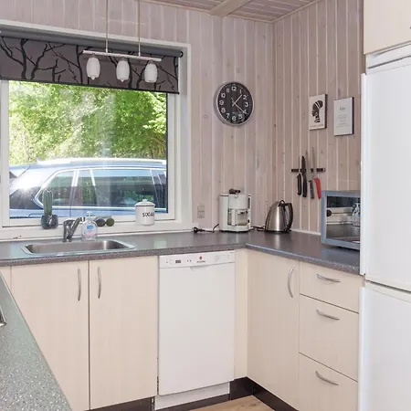 Well-maintained Close To A Popular Bathing Dom wakacyjny *